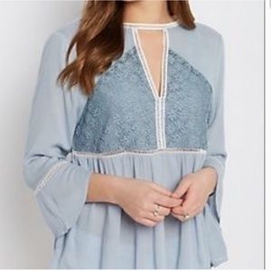 Wild Blue x Sadie Robertson lace yoke peasant top